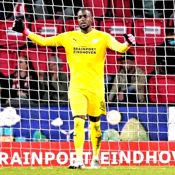 Eredivisie Week 2 Report:  PSV get lucky, Ajax make RKC’s weekend grim and Van Der Water is a drip!